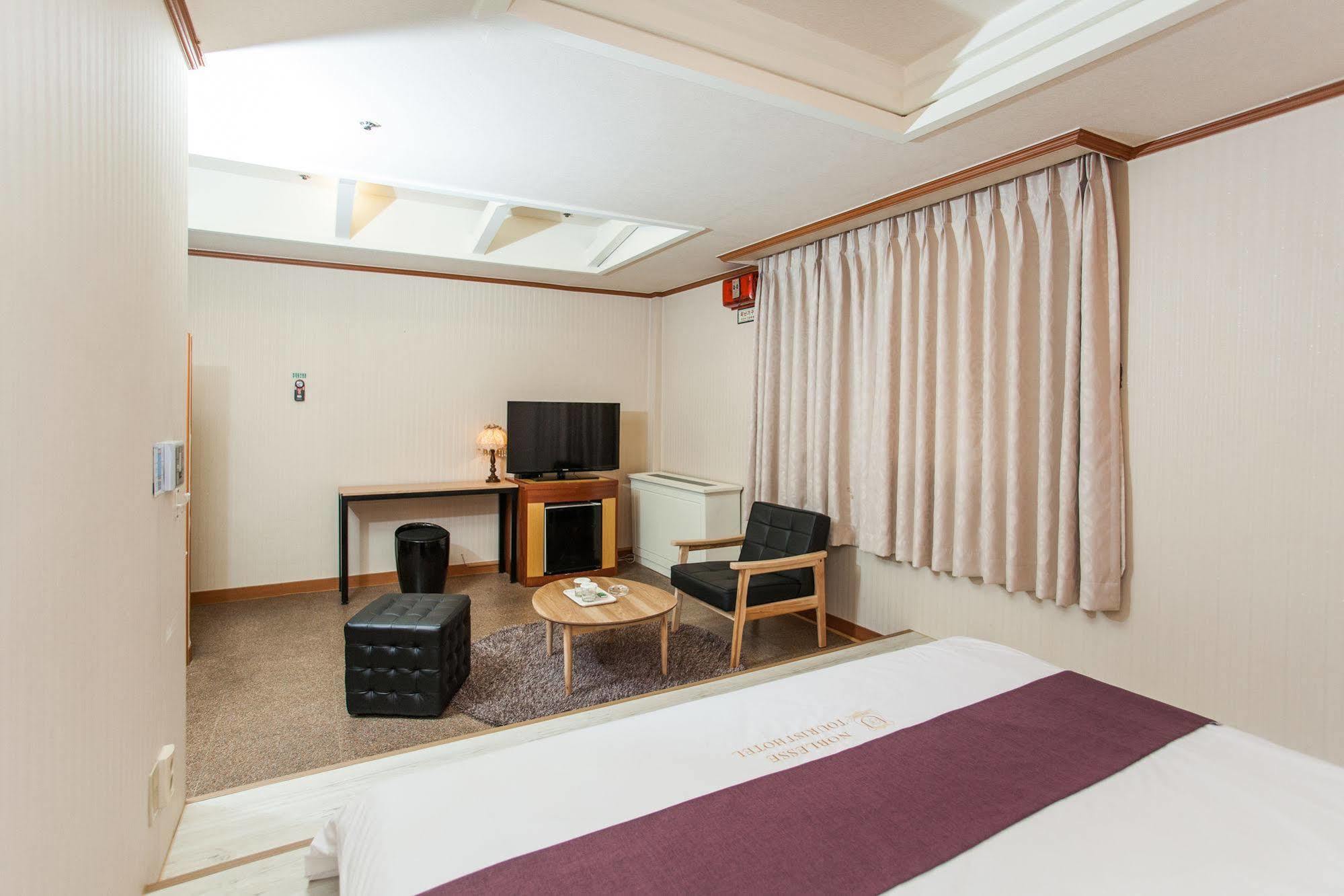 Hotel Noblesse Seoul Eksteriør bilde