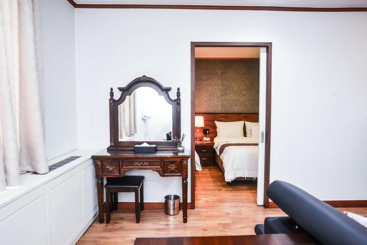 Hotel Noblesse Seoul Eksteriør bilde